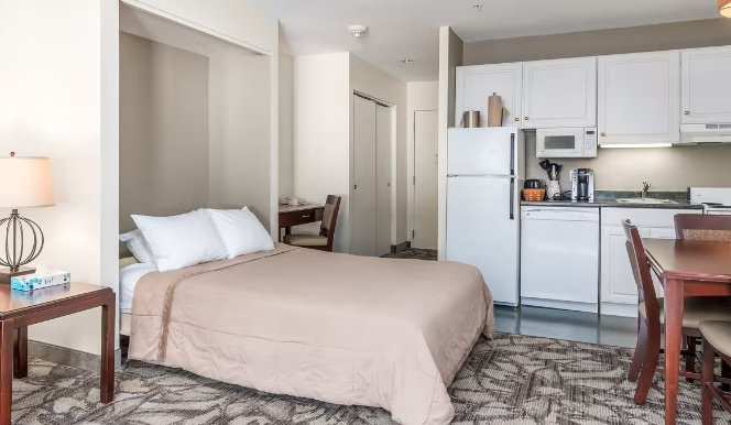 Double Studio (full double bed)