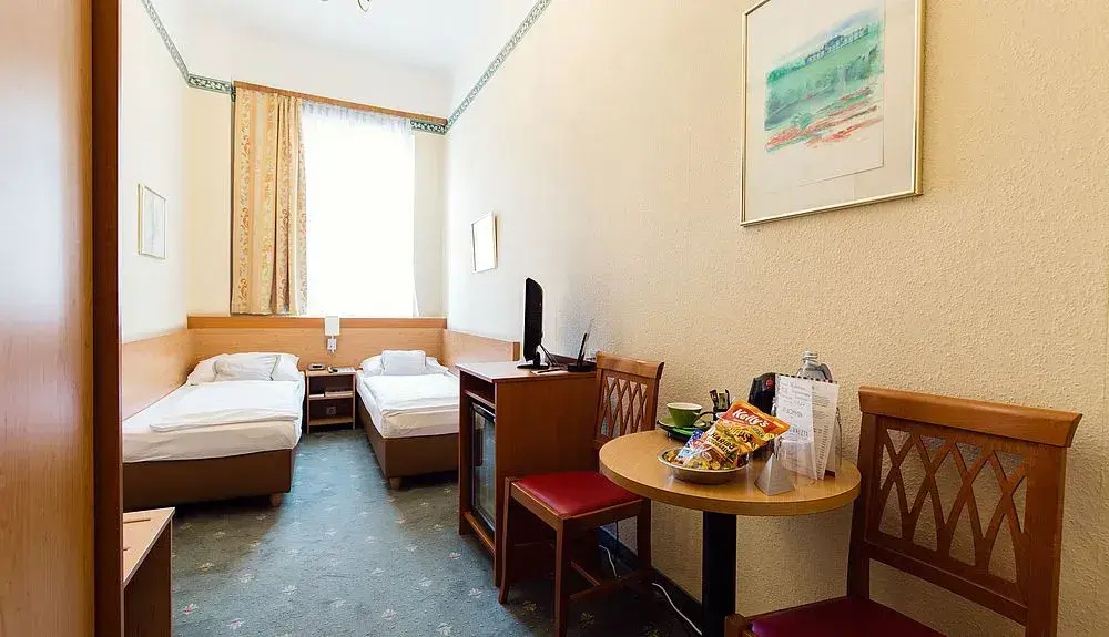 Flohwalzer Economy Double room (twin beds)