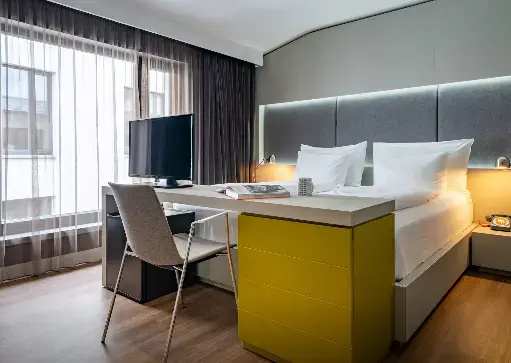 Premium Double INNSiDE room (full double bed)
