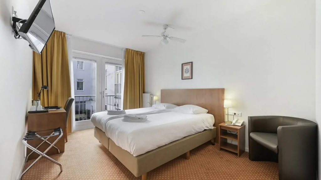 Ambassador City Centre Hotel - Chambres