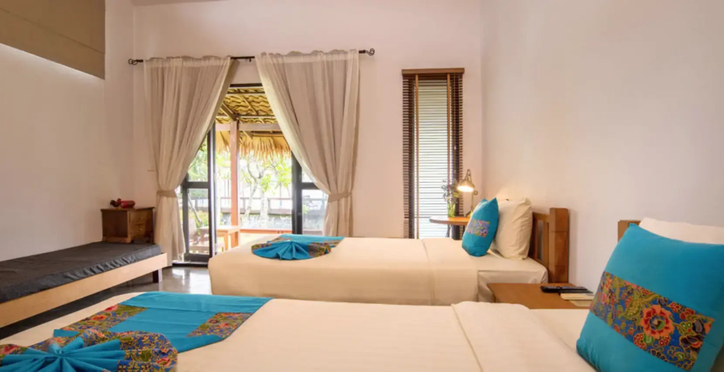 Quadruple Family Suite