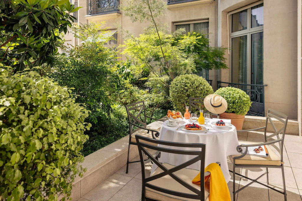 Ritz Paris Hotel 168