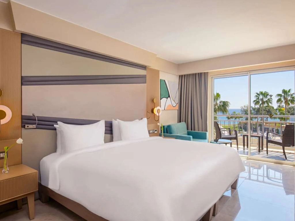 Deluxe Double room with sea view (full double bed)