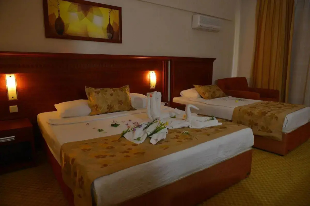 Standard Double room (twin beds)