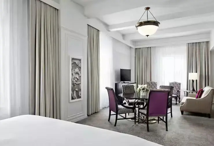 Amway Grand Plaza, Curio Collection by Hilton - Chambres