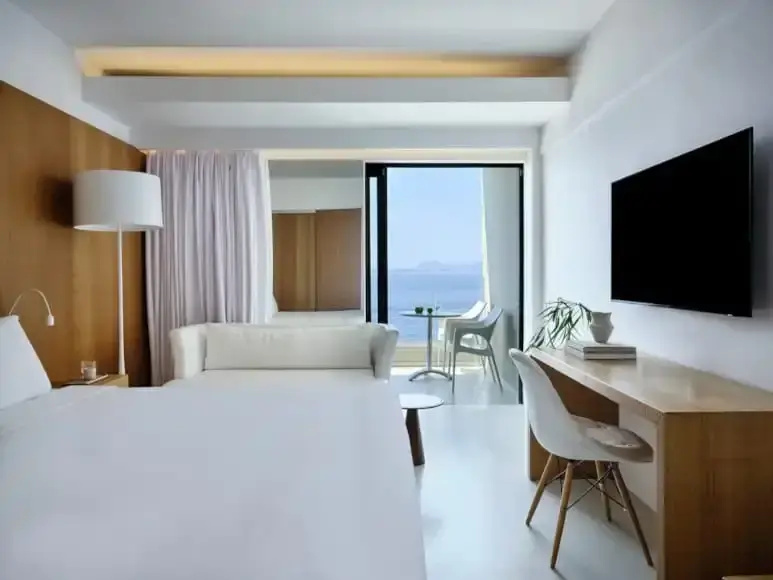 Double room with sea view (full double bed)