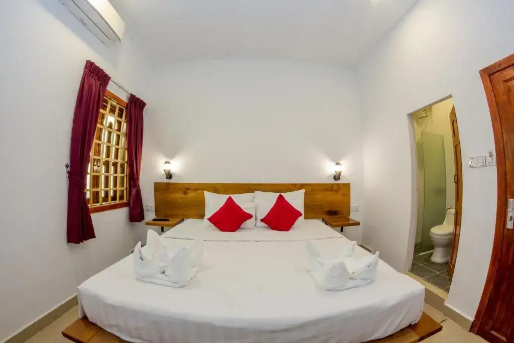 Standard Double room (full double bed)