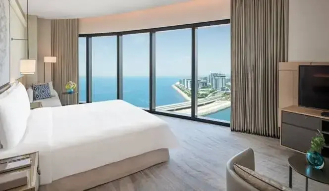 1 Bedroom Double Suite with sea view (full double bed)