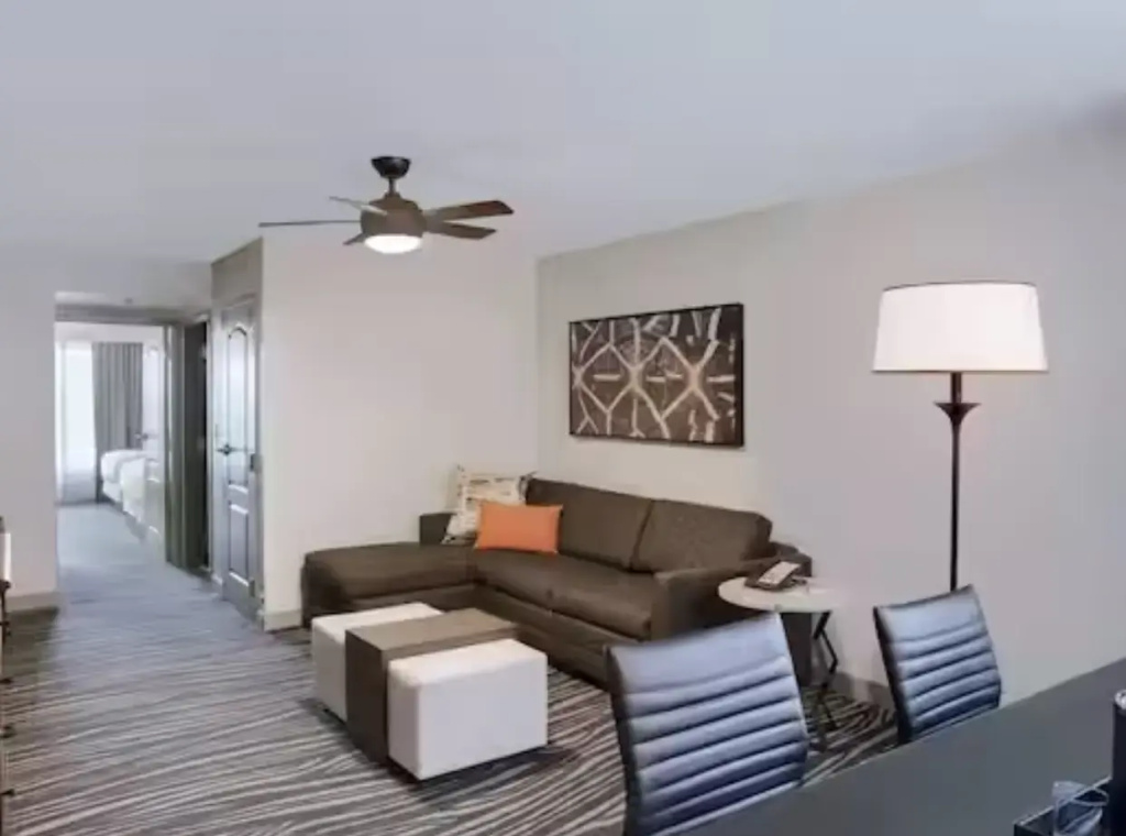 Embassy Suites by Hilton Orlando Airport - Chambres