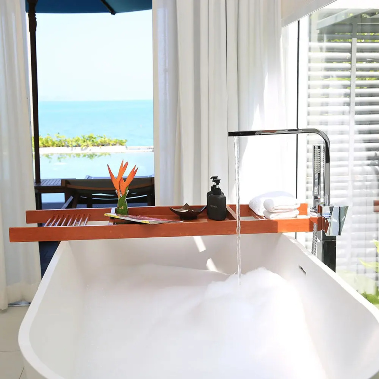 Pool Double Celes Suite beachfront (twin beds)