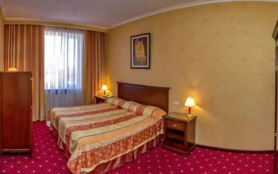 Comfort Double Suite (full double bed)