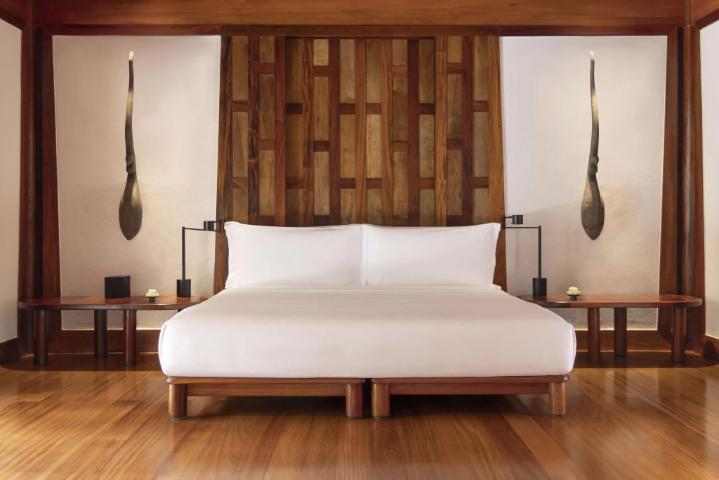2 Bedrooms Pool Pavilion