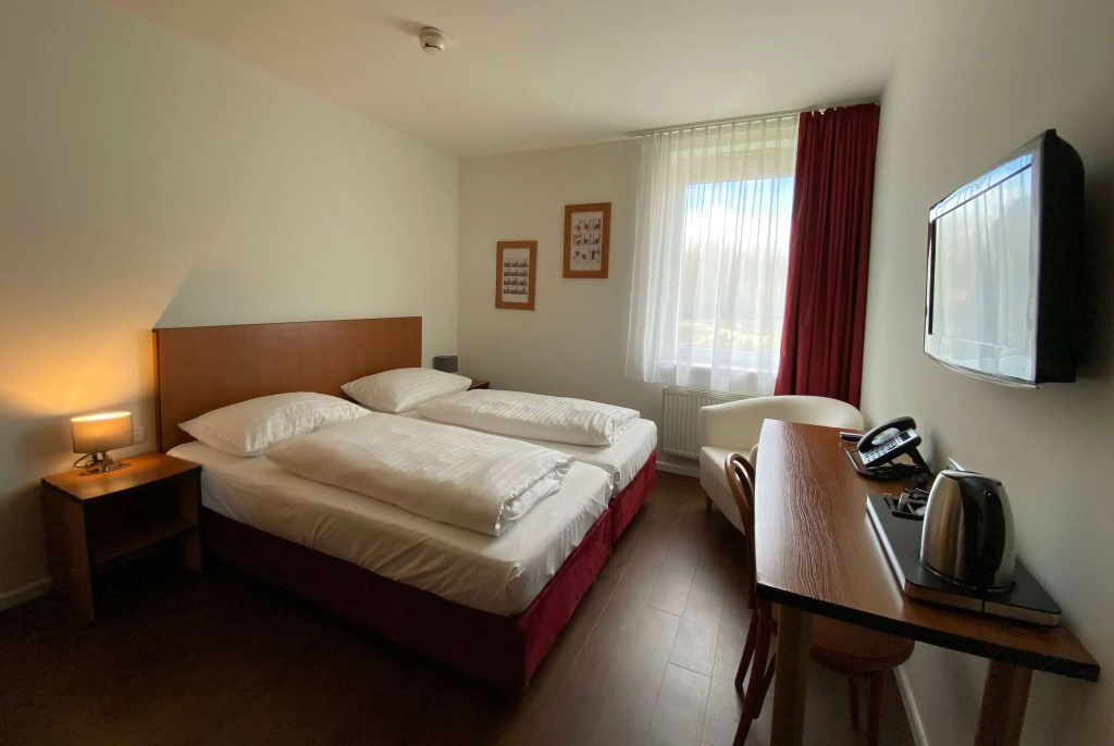 Amedia Express Sattledt a Trademark by Wyndham - Chambres