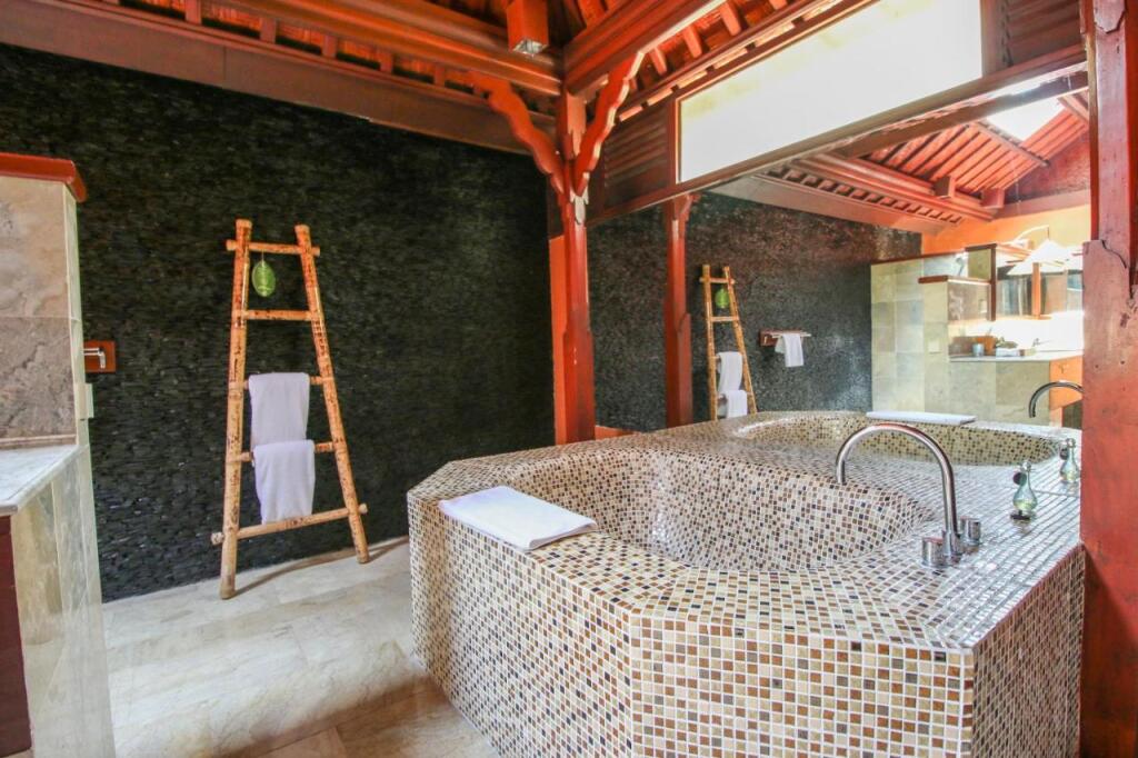 Kupu Kupu Barong Villas & Tree Spa By Loccitane
