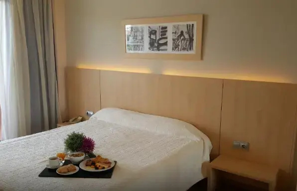 Advise Hotels Reina - Chambres
