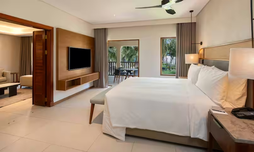 Family Suite Beachfront