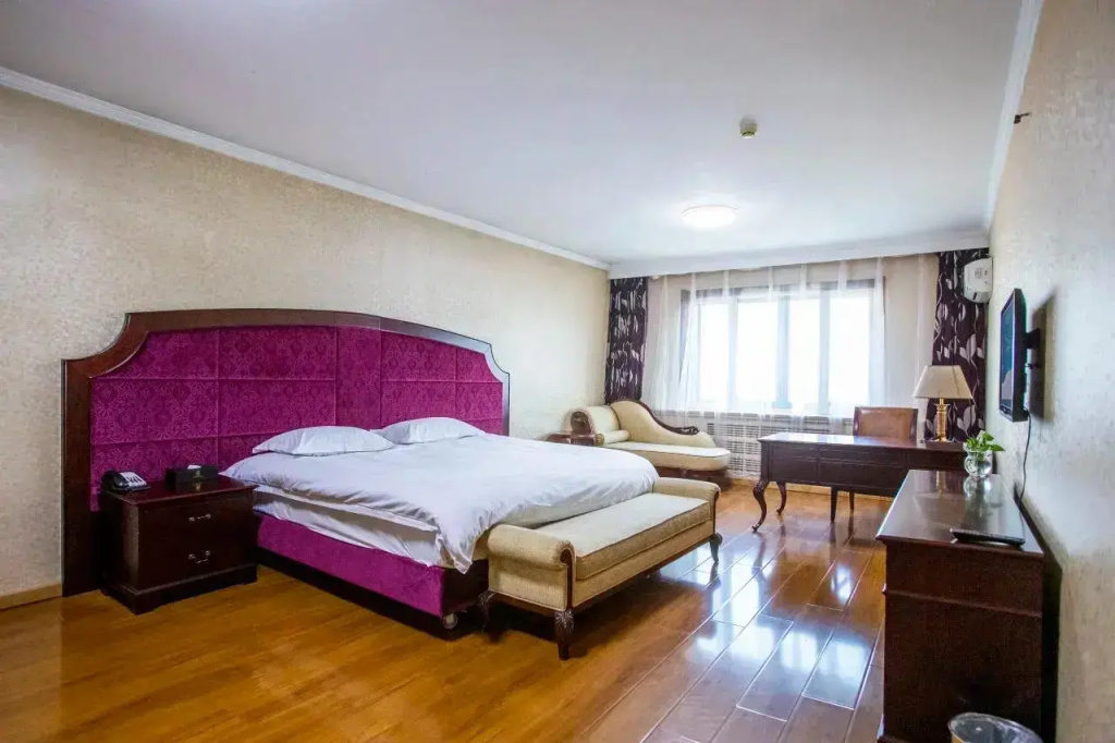 Quadruple Family Suite