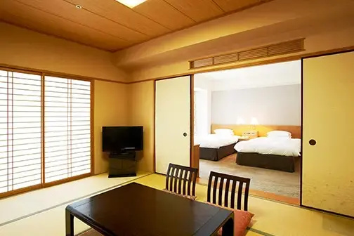 Japanese/Western-Style Room