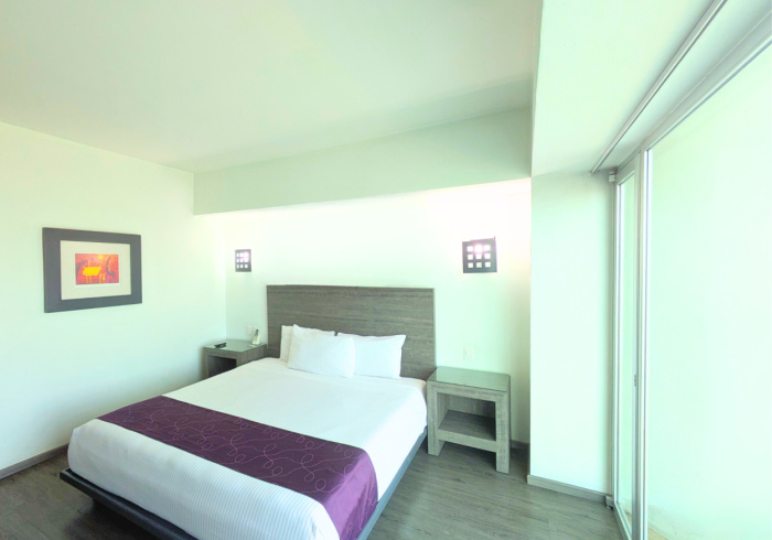 We Hotel Aeropuerto - Chambres