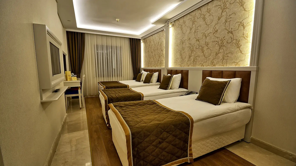 Quadruple room