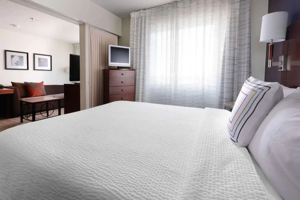 Hawthorn Suites by Wyndham Dallas Park Central - Chambres