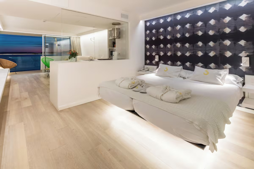 Sud Ibiza Suites - Chambres