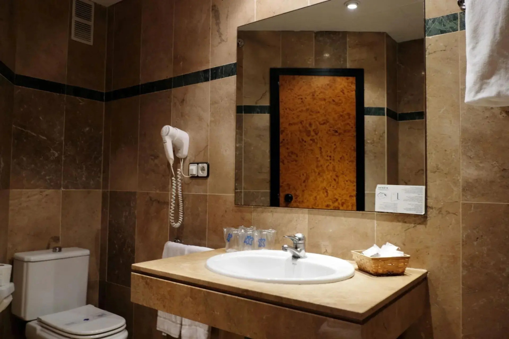 Hotel Glories - Chambres
