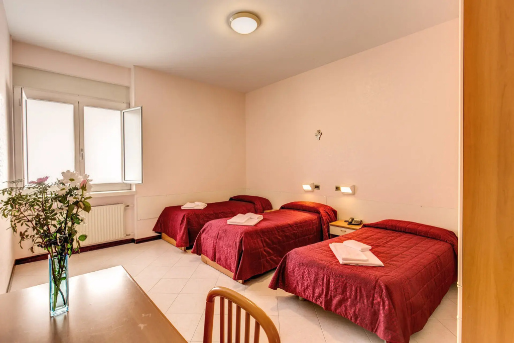 Triple room