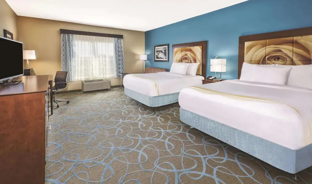 La Quinta Inn & Suites by Wyndham Niagara Falls - Chambres