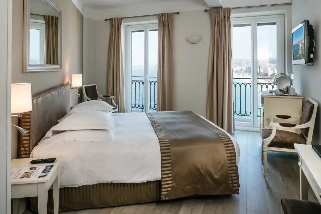 Privilege Double room (full double bed)