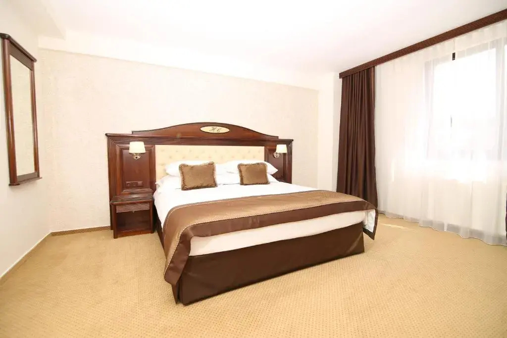 4* Double Apartment (full double bed)