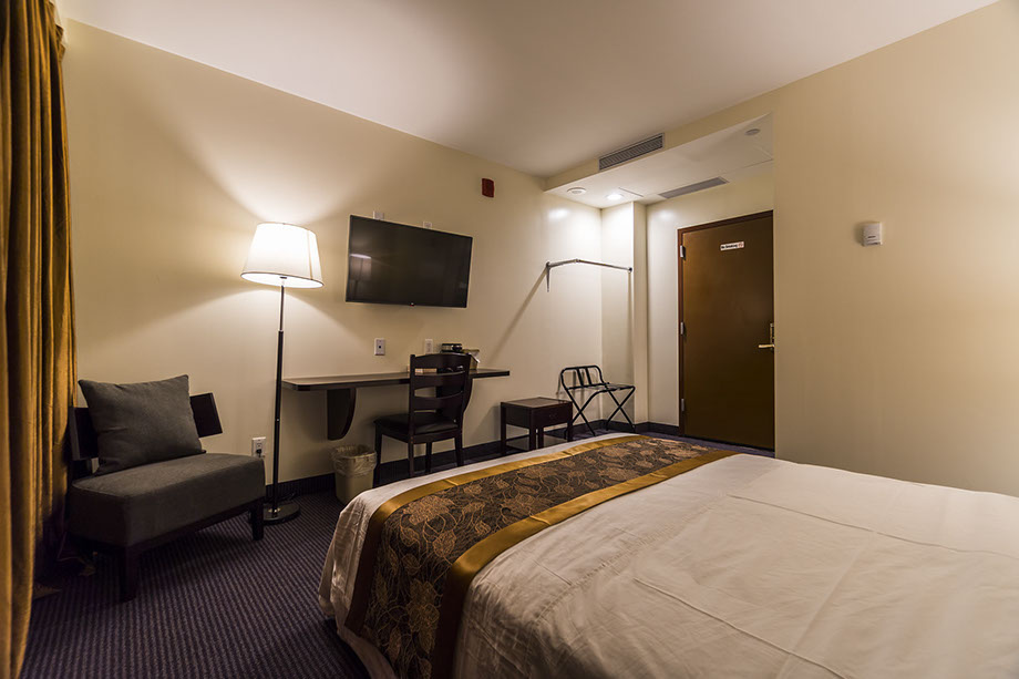 Double room (full double bed)