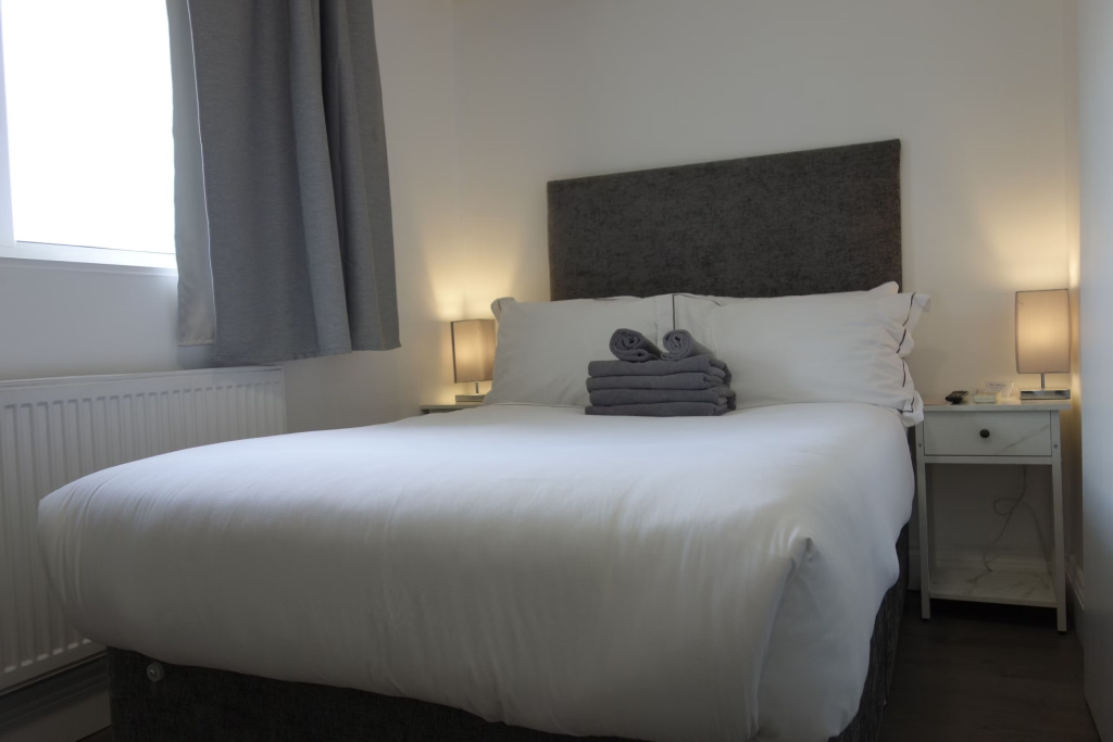 Double Crash Pad (full double bed)