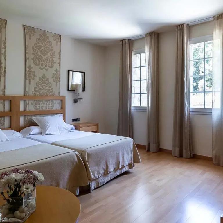 Parador De Vic Sau - Chambres