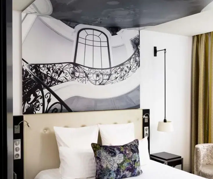 Family Eiffel Quadruple Suite