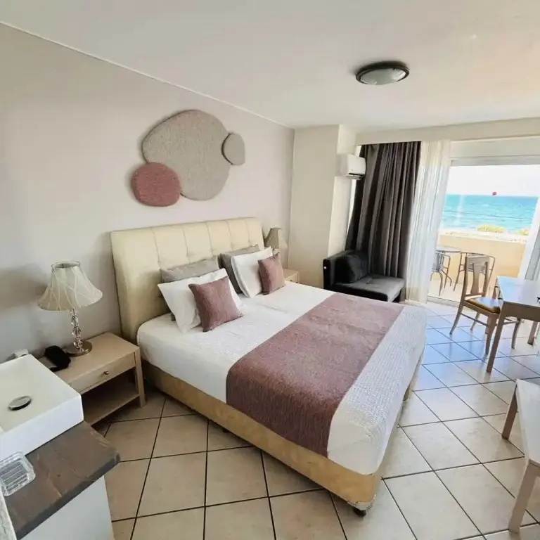 Faedra Beach Resort - Chambres