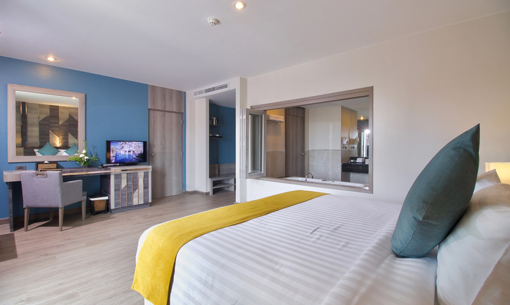 Четырёхместный семейный люкс в Andakira Hotel