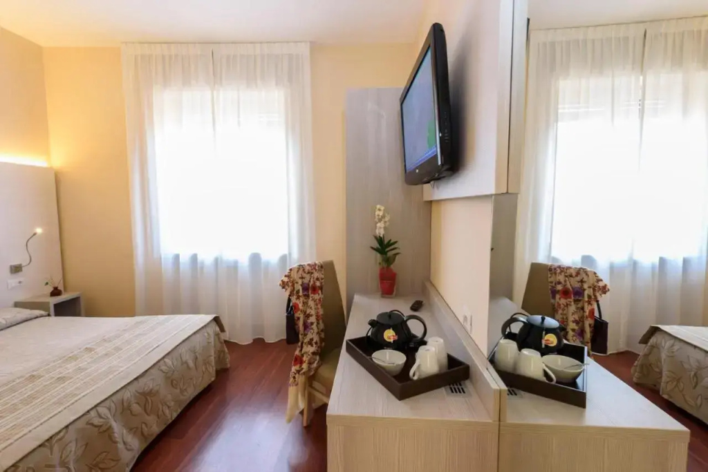Hotel photo 11
