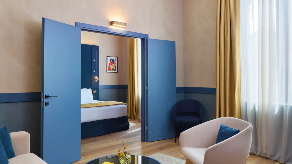 Double Junior Suite (full double bed)
