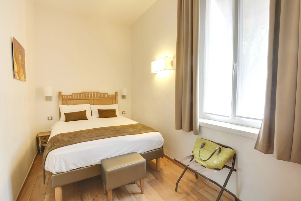 Superior Double room (full double bed)