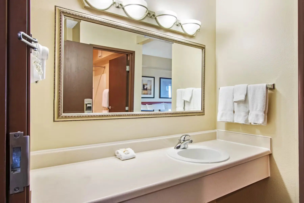La Quinta Inn & Suites by Wyndham Albuquerque Journal Ctr NW - Chambres