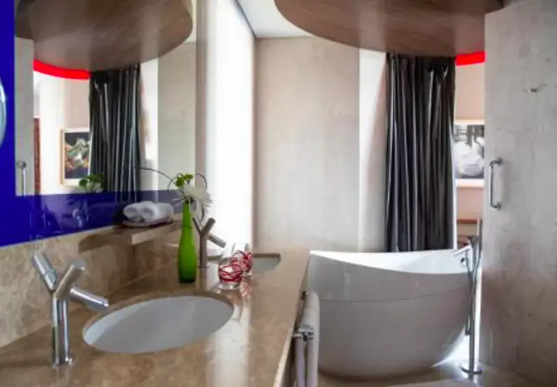 Jumeirah Creekside Hotel