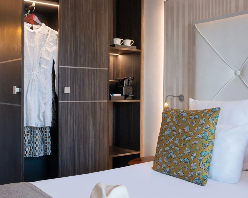 Cosy Single room with Eiffel Tower view