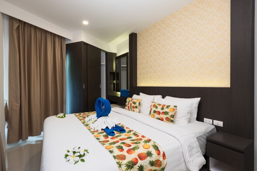 Patong Bay Hill Resort - Chambres