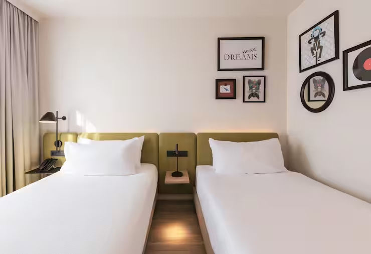 Double room (twin beds)