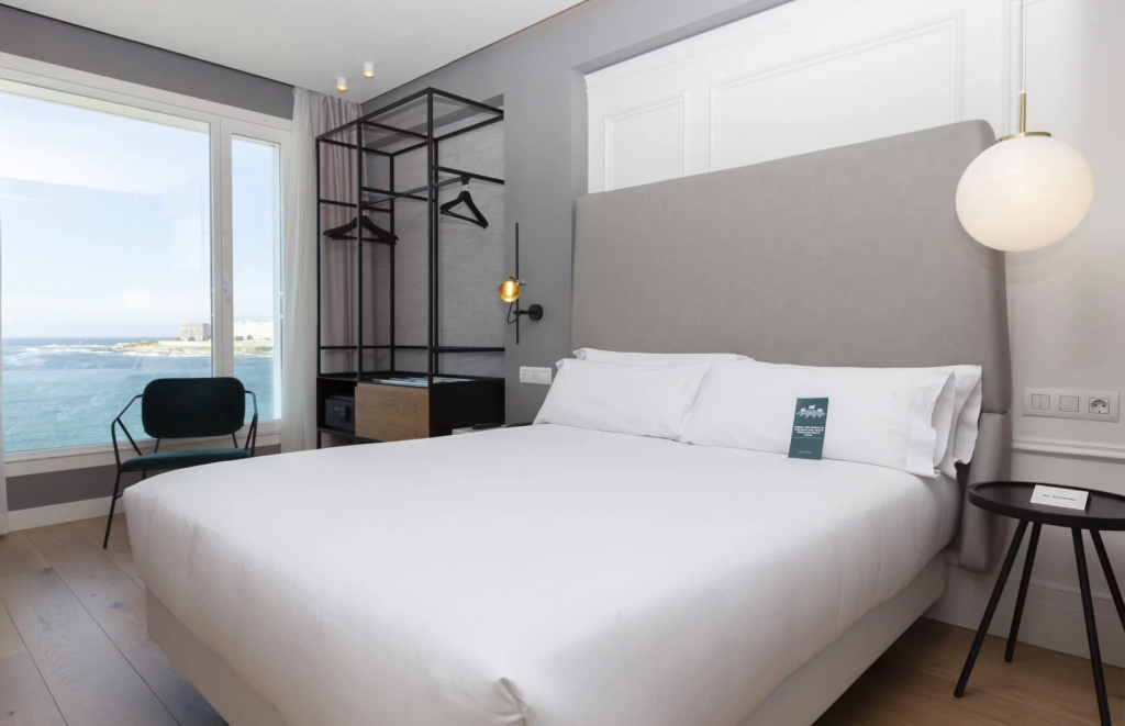 Double Junior Suite (full double bed)