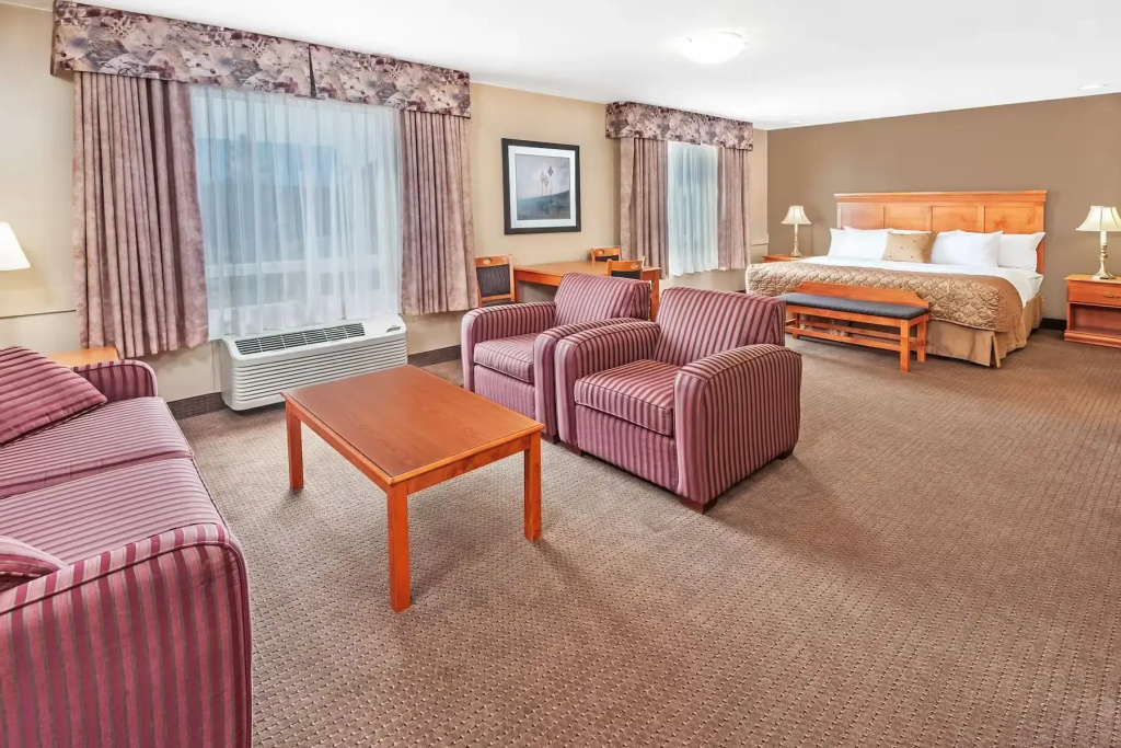 1 Bedroom Quadruple Suite