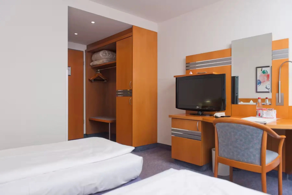Economy Double room (twin beds)