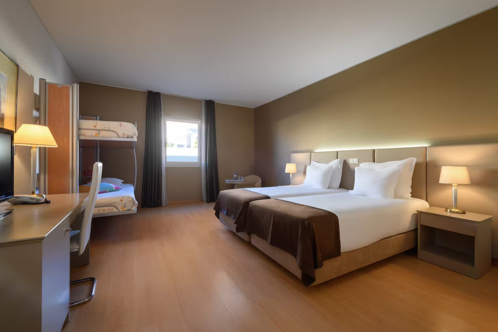 Deluxe Triple room