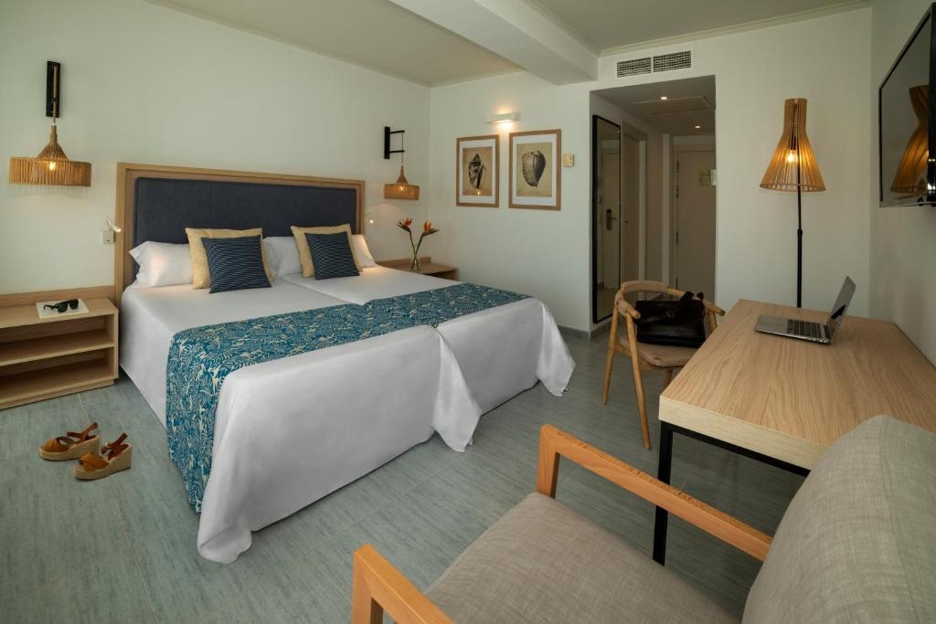 Premium Double room (twin beds)